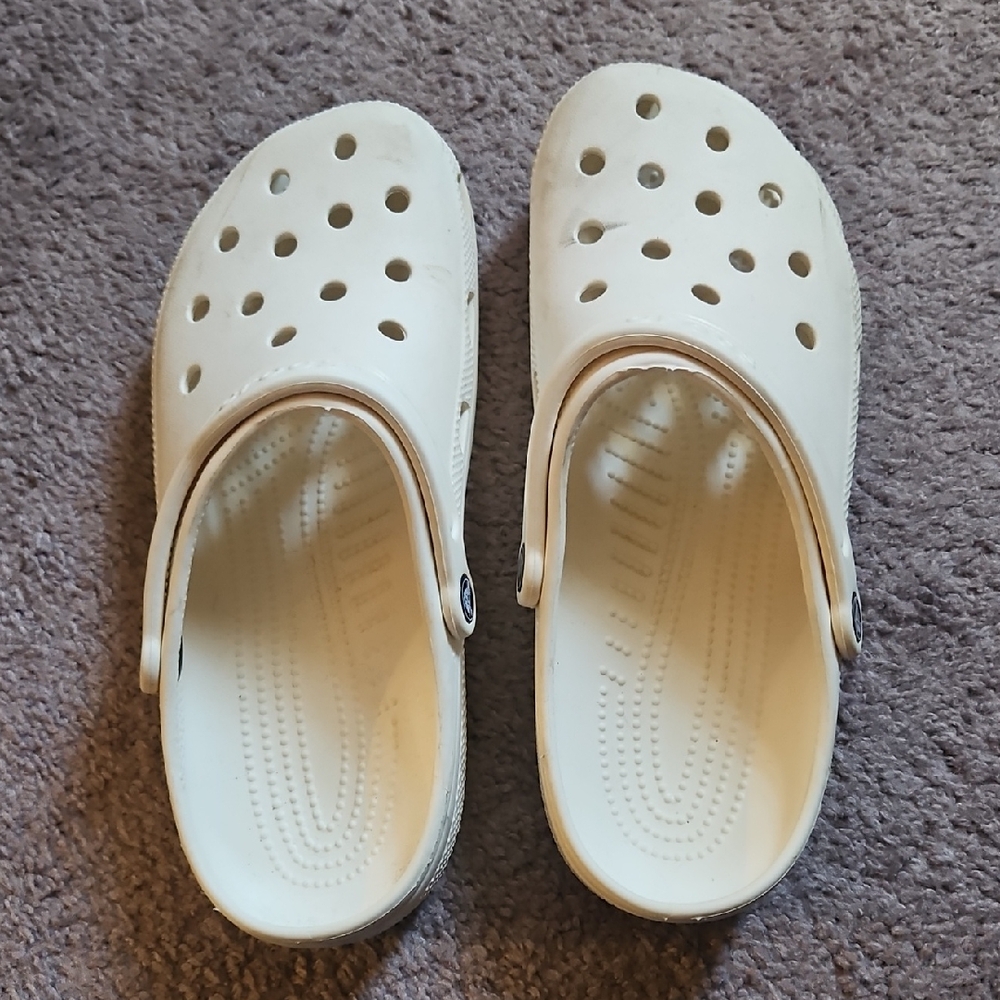 CROCS Off-White Classic Clogs